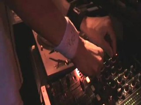 PinkStars travaille avec Garraud sinclair FGDJRADIO FUNRADIO