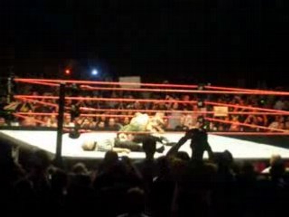 Wwe raw zenith soumission cena