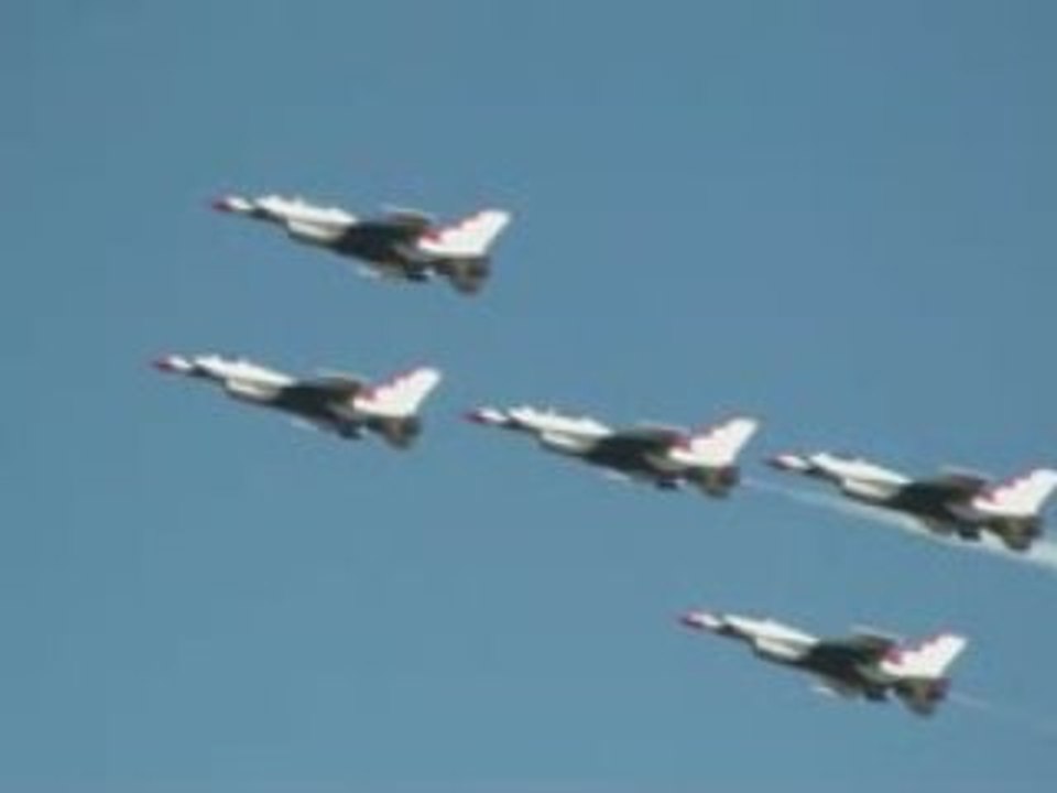 Thunderbirds 2008 - Florida International AirShow (HD)