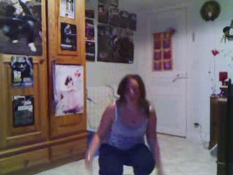 MOI KI DANSE SUR LEA CASTEL