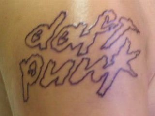 Le tatouage Daft Punk  de Daftworld 1er partie