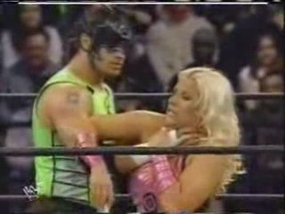 Hurricane vs Mighty Molly