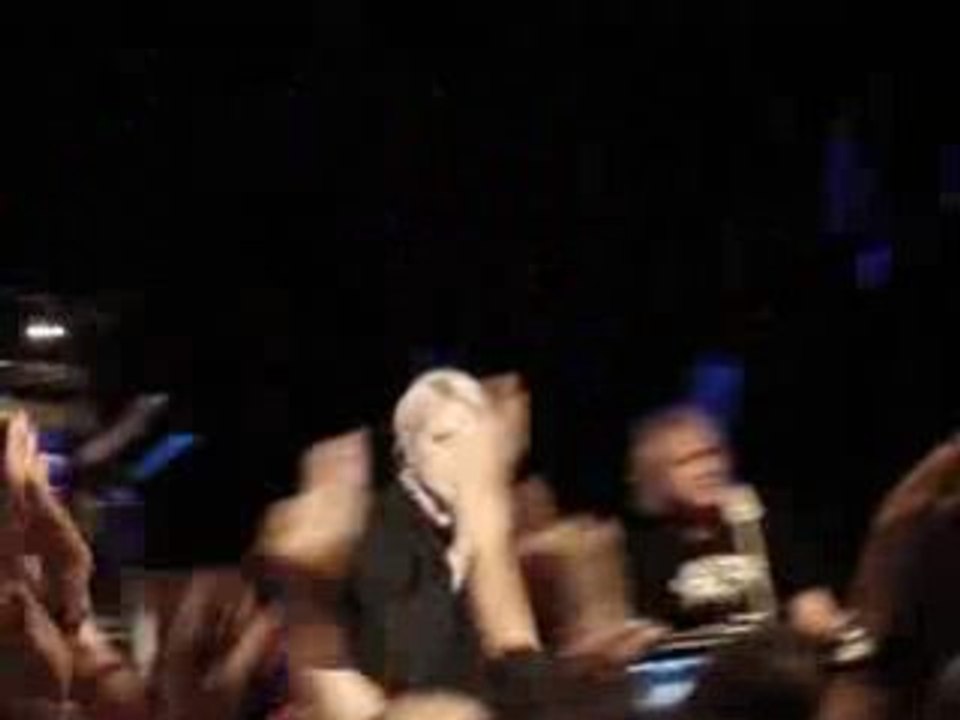 Cyndi Lauper - Into the nightlife [Live@Bataclan, Paris]