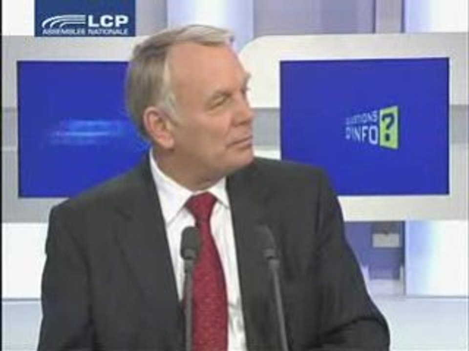 Jean-Marc Ayrault invité de Questions d'Info sur LCP (1.2)