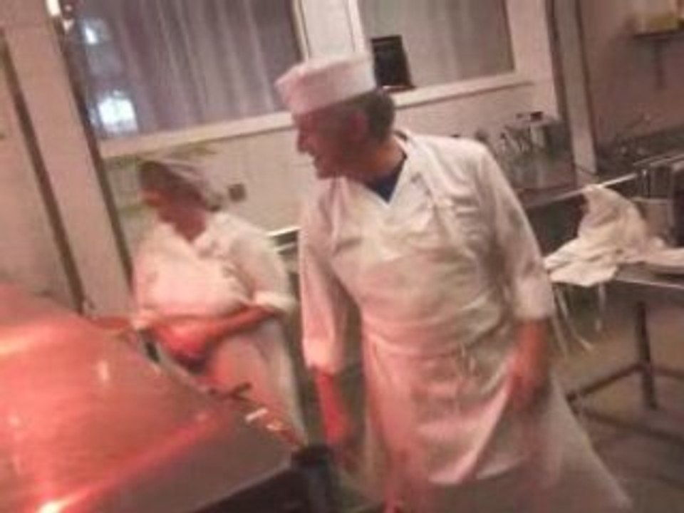 Bruno et chantal dansent un slow