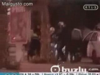 ACCIDENT Les flics arretent un trafiquant de drogue