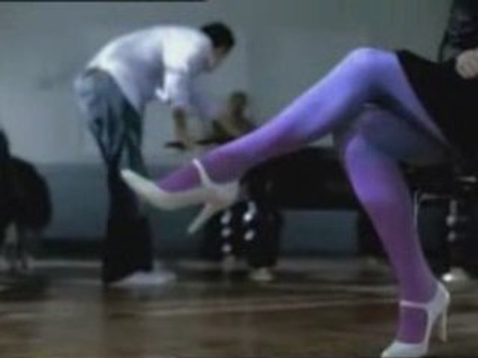 2009 yeni  Penti çorap reklamı