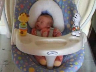 Juliette ds sa balancelle