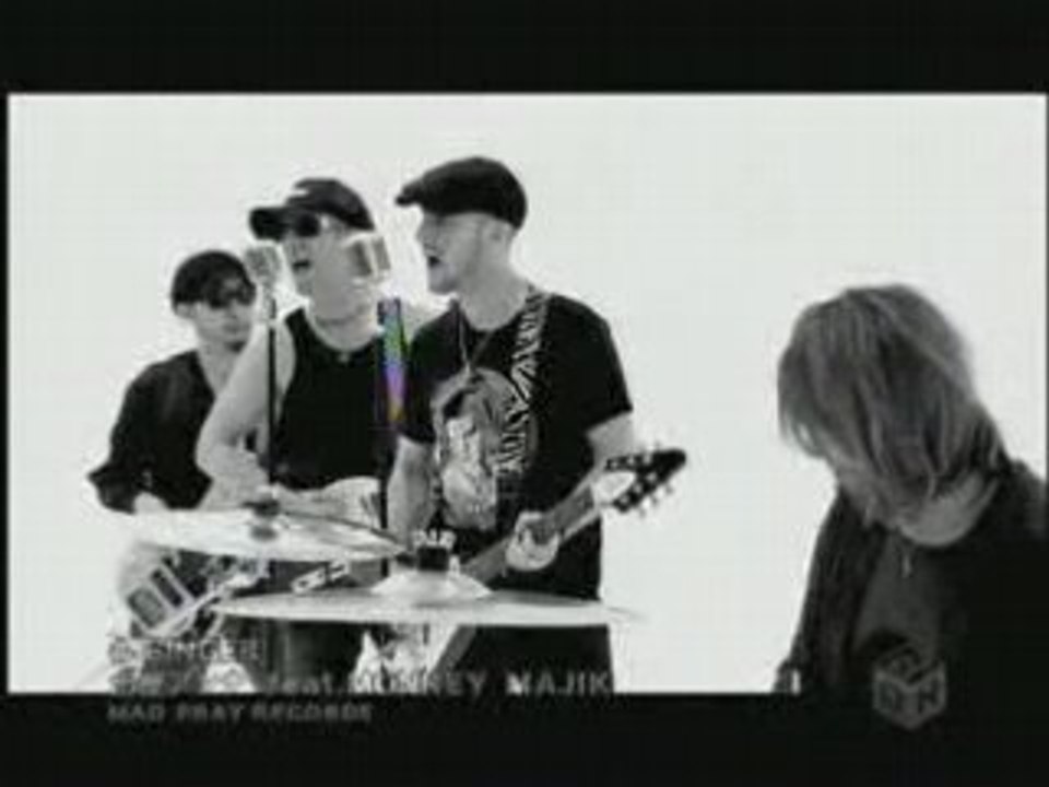 GINGER-土屋アンナ feat_MONKEY MAG___