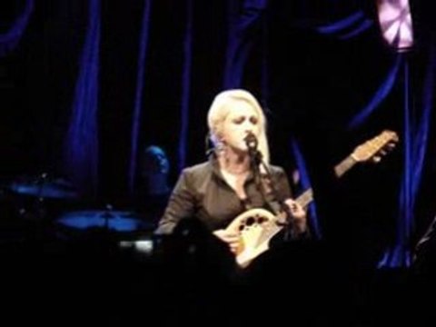 Cyndi Lauper - She bop [Live@Bataclan, Paris]