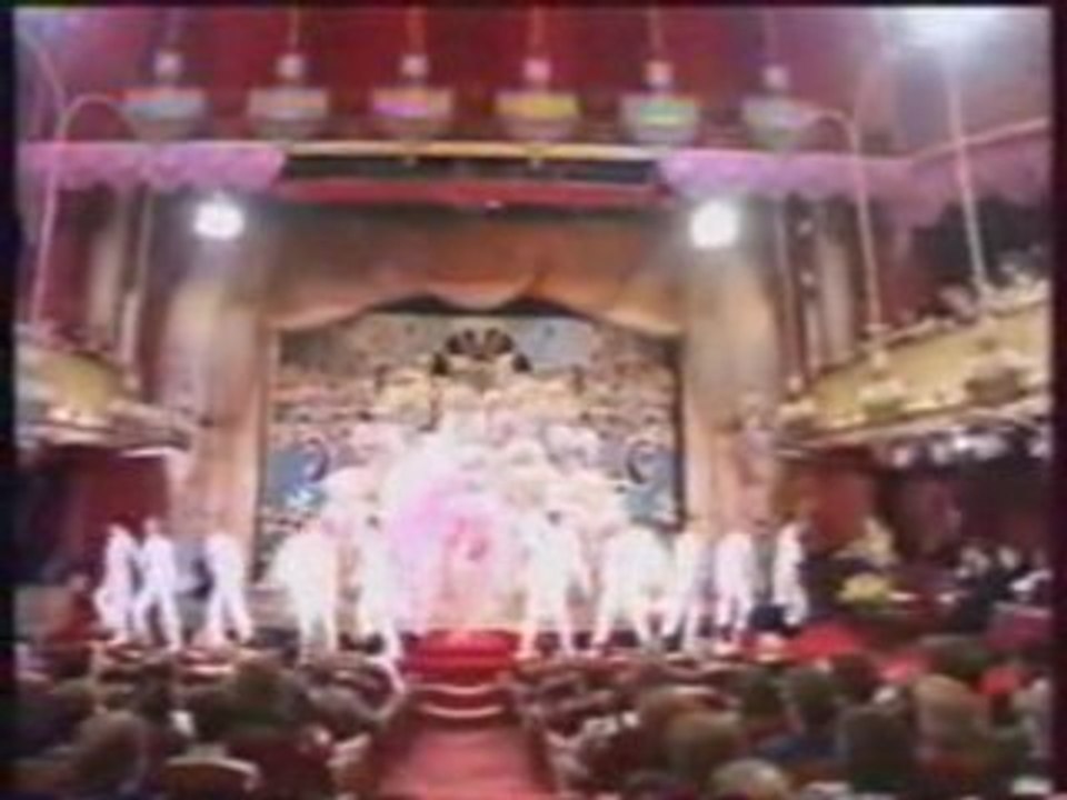 Estelle Danière aux Folies bergère dans folies en folie