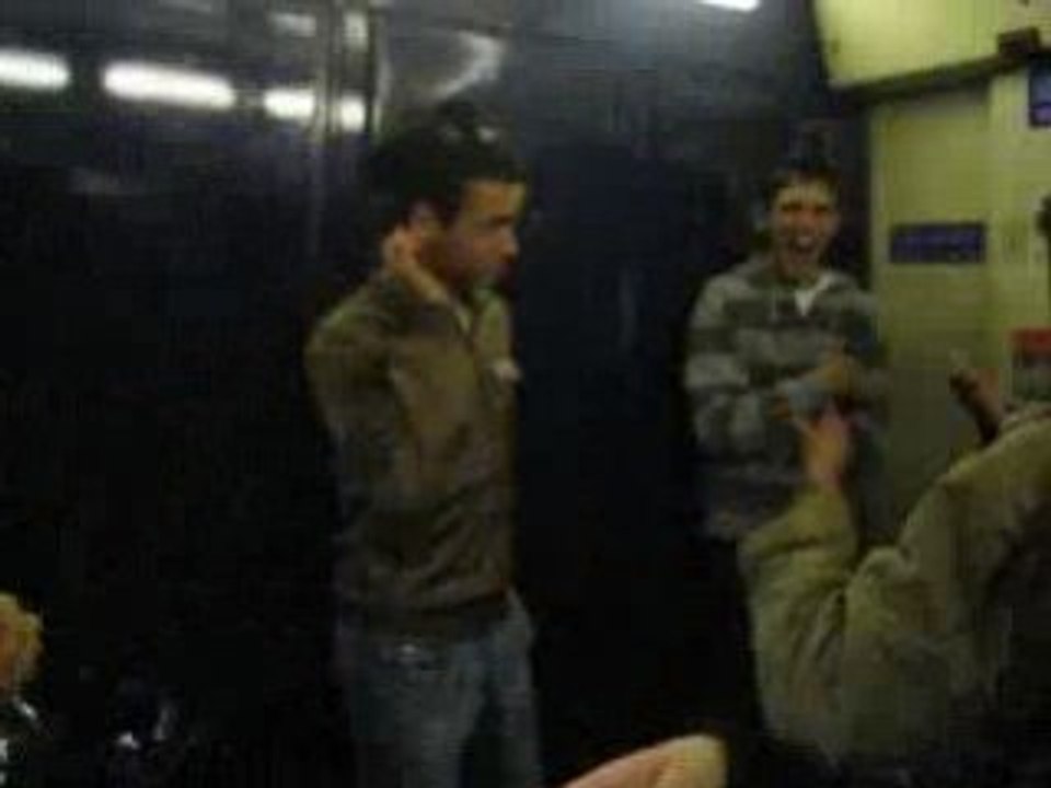 Dans le train (rer b)