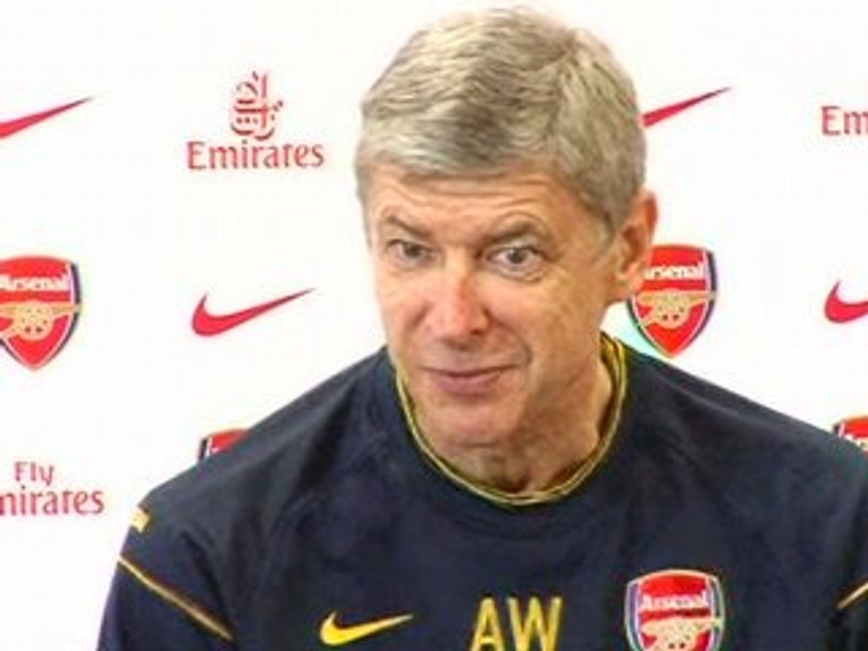 Wenger criticises Arsenal fans for lack of support