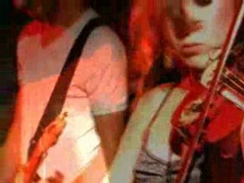 Kitsch Device - Feeling A... (Live @ Capitol Studio Paris)