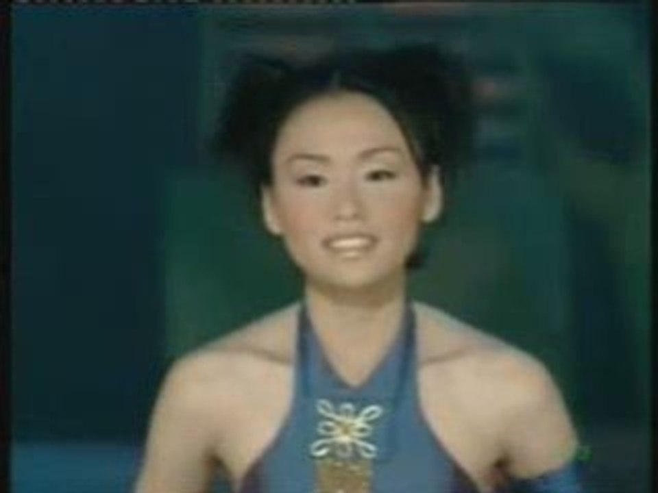 Trish Thuy Trang-paper lantern night