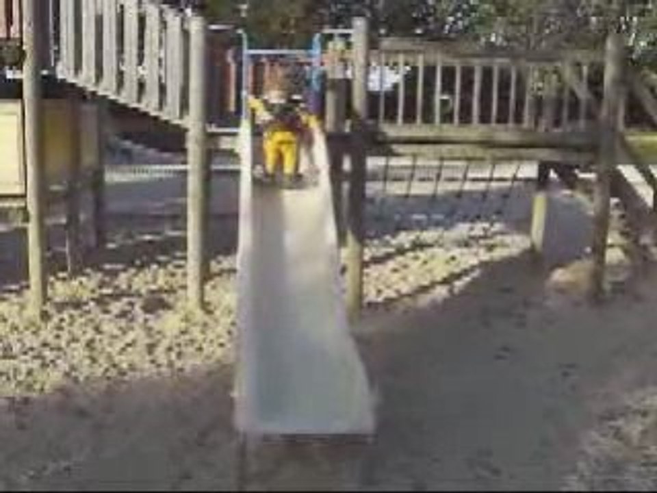 081023toboggan