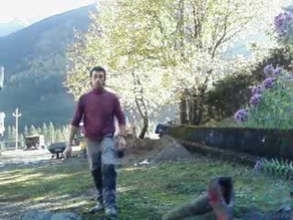 david motta tir a la hache !!!!! planqué vous !!!!