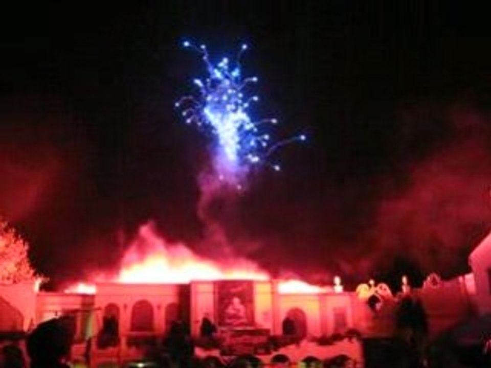 feu d'artifice Bellewaerde Halloween 2008 demarrage