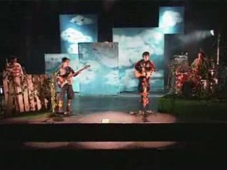 Bonhomme & Les Bestioles  ( extrait Entre la terre et les nuages)