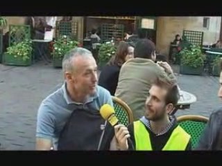 Non au gilet jaune sur les sièges : c'est moche ! Tours