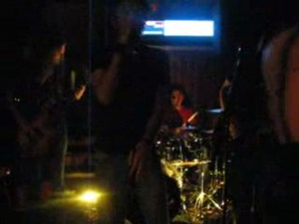 KARMA !!! HOP STORE vieille Antibes 033