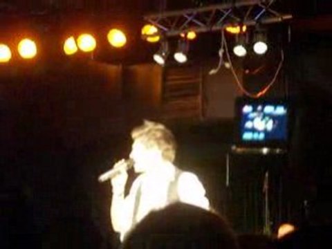 Dis le avec des fleurs EXCLU