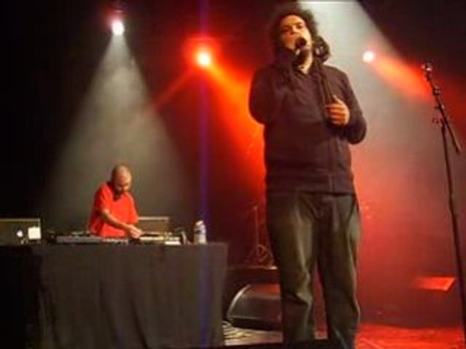 concert Slam Julien Delamaire & de DJ Boulaone douchy