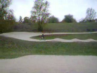 Simon en CLM Bmx à Champigny (suite et fin)