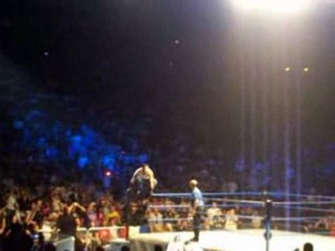 Wwe smackdown bercy saut de jimmy wang