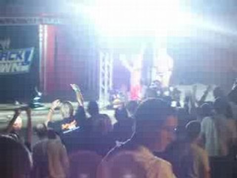 Wwe smackdown bercy sortie lilian garcia ,batista et rey