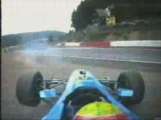 Mark Webber accidenté à Spa en F3000