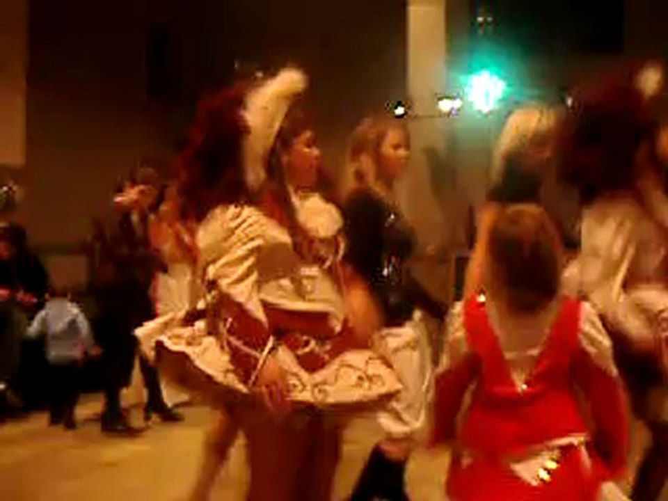 isa,cassy, anne-cecile et blondie bal