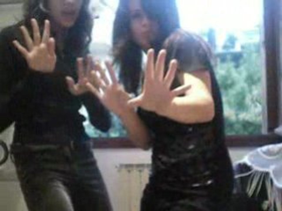 JUSTINE & LAURA / QUENTIN MOSIMANN .