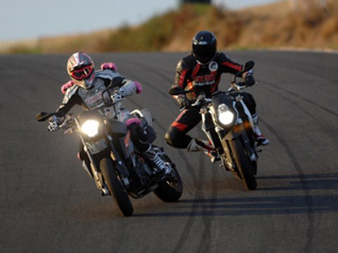 ESSAI VIDEO : ROADSTER OU SUPERMOTARD ? ( moto journal )