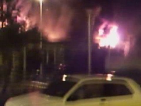 incendie d'entrepôt à Garges-lès-Gonesse