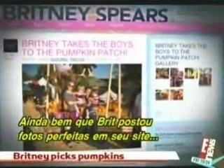 E! News - Britney e seus filhos para o Dia das Bruxas