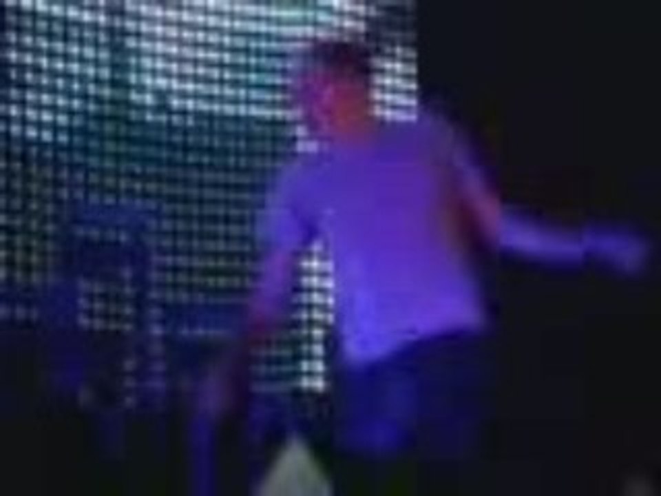 Crazy Chaz dancing XD