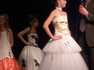 Wendy et pauline en tenue de soirée