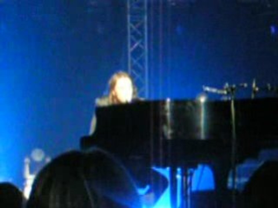 Stan concert pour l'avesnois zenith Lille 27-10-08 vid 1