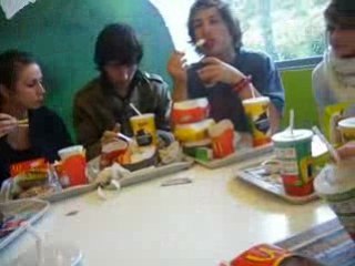 macdo de liffré je t'aime, j'en mengerais des kilos...