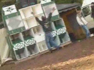 J'savais que les escapades etaient des gens bizarre!