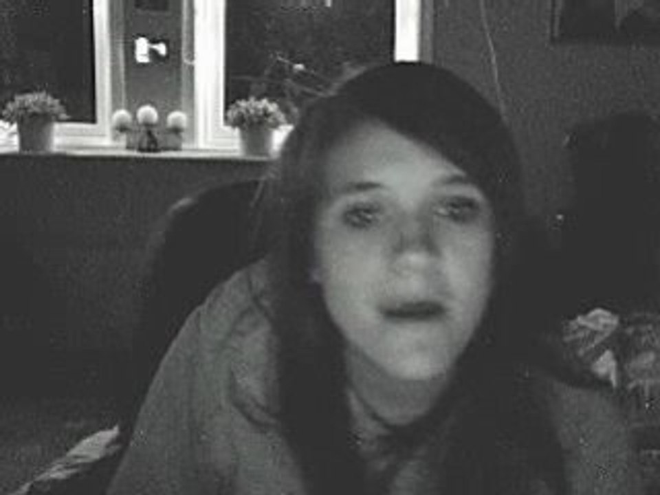 emma sjunger