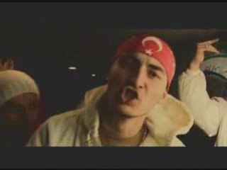 Ak1 feat Mo "a coeur ou a raison"