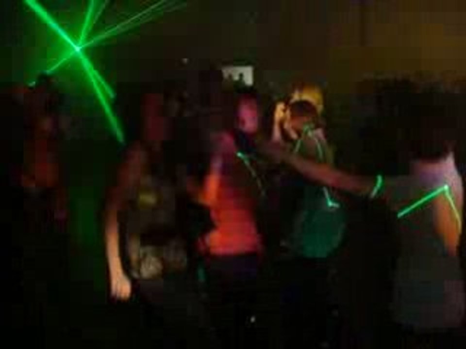 mydancefloor soirée du 13 decembre 2008  à sévignac 013