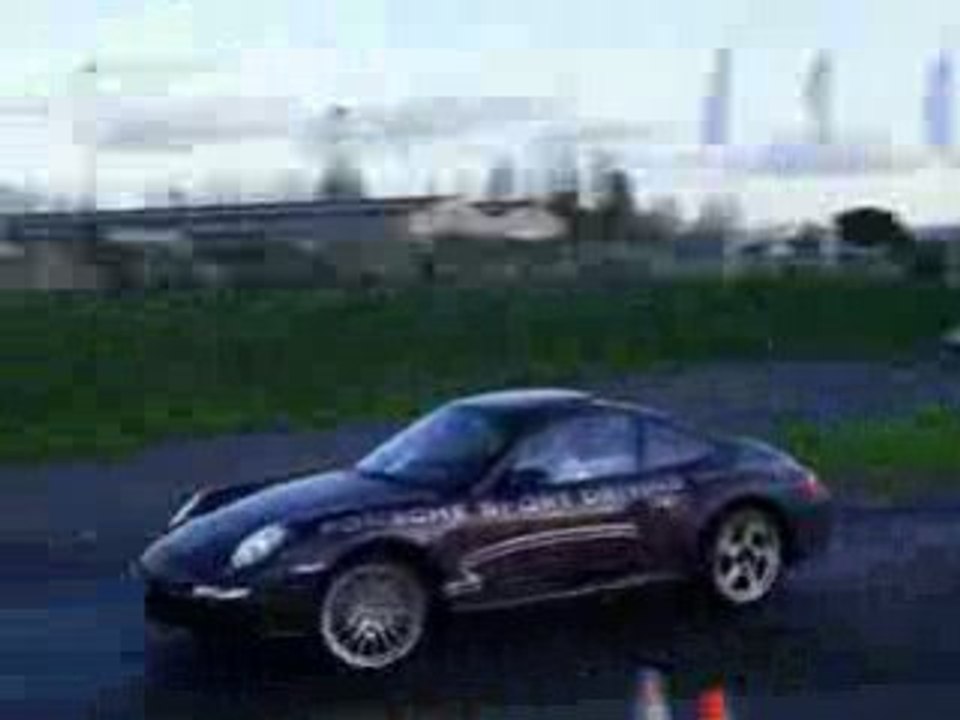 Porsche 911 drift