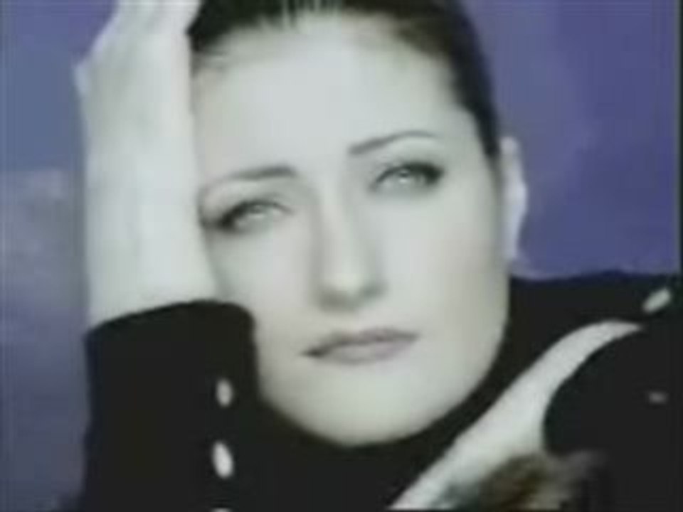 Candan ercetin Sensizlik