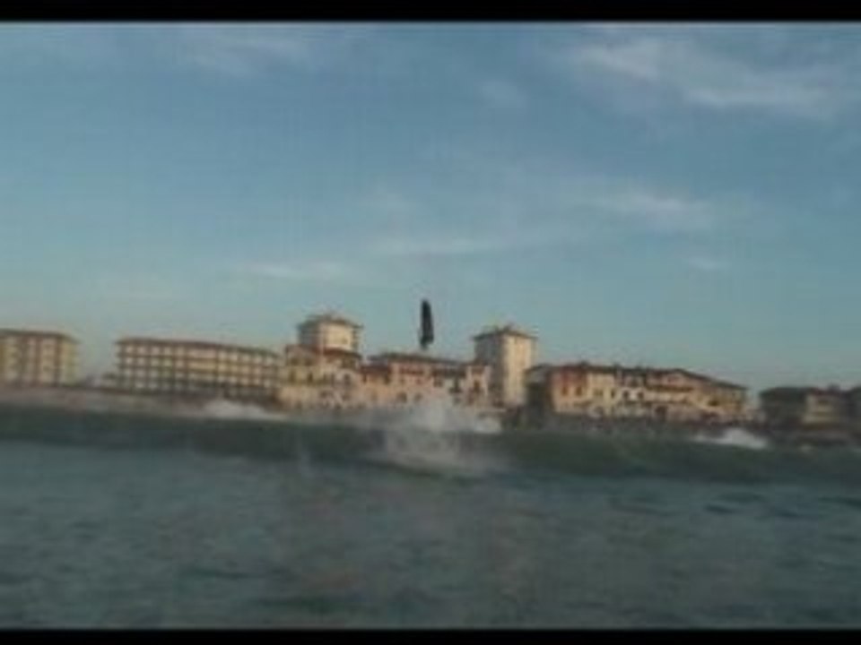 DOUBLE BACK FLIP EN JET