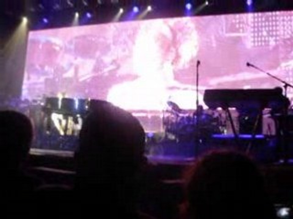 Alicia Keys - Superwoman (Amnéville 25.10.08)