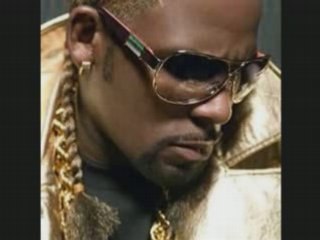 R.Kelly Ft Keri Hilson - Shake It a Dawg [NEW SONG]