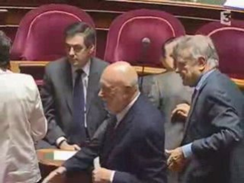 France 3 Les contrats aidés, le travail dominical